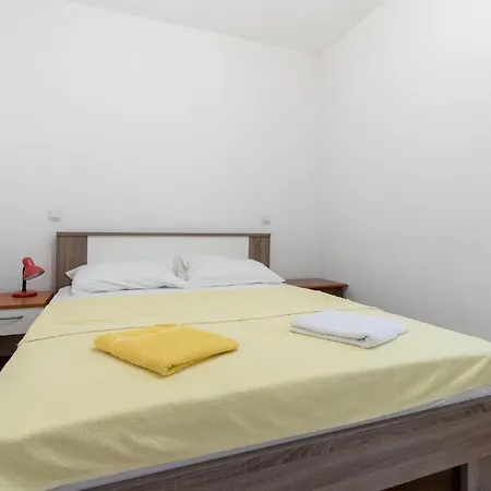 2 Bedroom Amazing In Klek