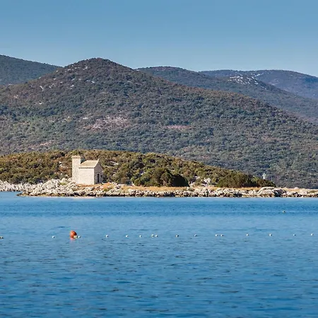 2 Bedroom Amazing In Apartment *