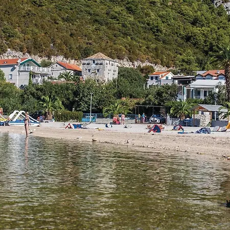 2 Bedroom Amazing In Apartment